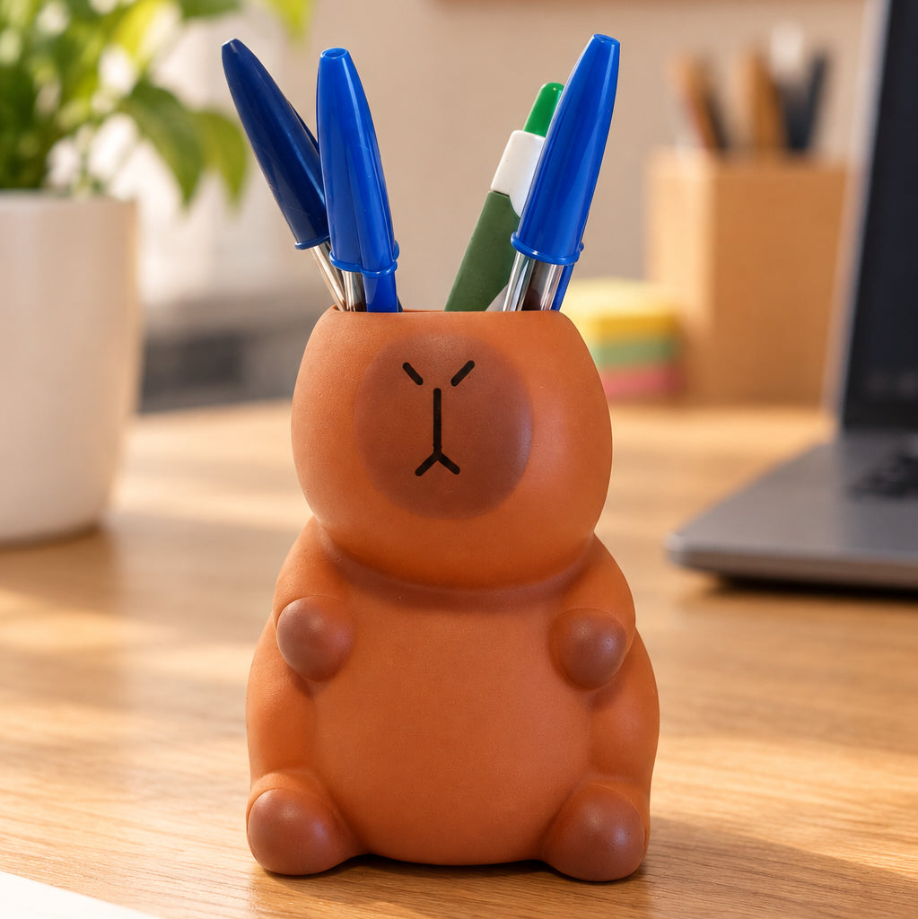 Organizador de Escritorio "Zen-Capybara" – Soporte para Lápices y Bolígrafos (10 cm)